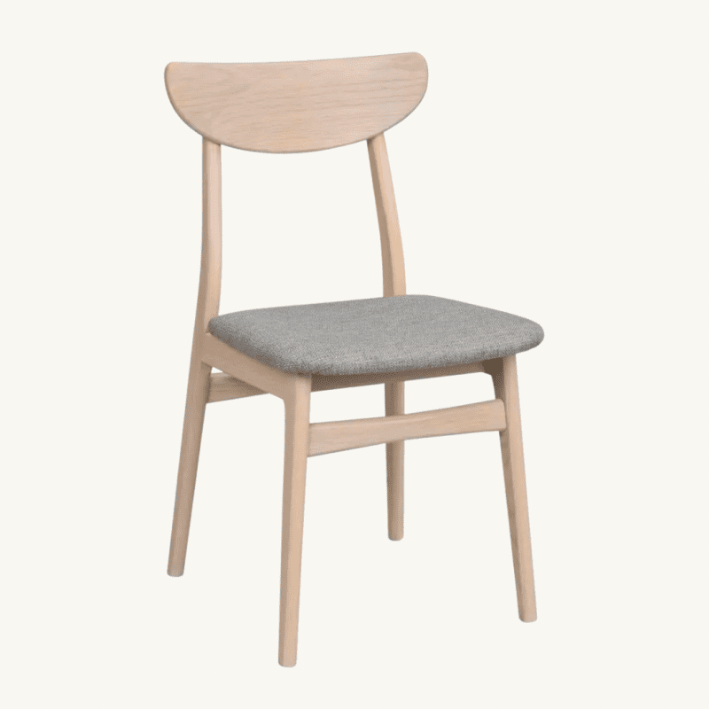 Stol Rodham - trendsäker och exklusiv stol i massiv ek med klädd sits